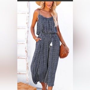 NWT Vici Saltwater Pocketed Printed Jumpsuit Sz XS